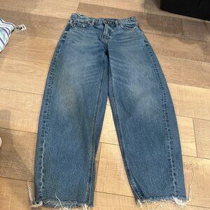 AMERICAN EAGLE WOMENS BARREL JEANS SIZE 0